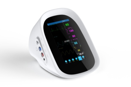 RN pet5 Veterinary Monitor Enhances Animal Care